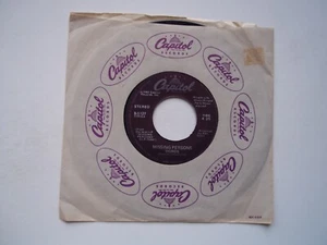 MISSING PERSONS - Words / Hello, I Love You - 45 RPM Record 7" Single 1982 - Picture 1 of 6