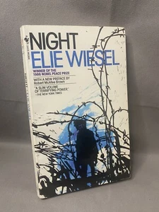 Night History Paperback Book by Elie Wiesel from Bantam Books - Imagen 1 de 11