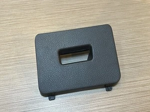 Nisssn Altima 2007-12 cubierta de fusibles interior en tablero P10711A5200 fabricante de equipos originales usado - Imagen 1 de 5