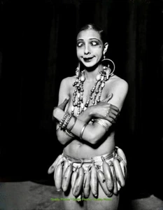 Josephine Baker con Falda Ojos Locos y Plátano 8,5x11" Estampado con Foto Bailarina Cantante - Imagen 1 de 1