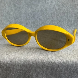 Original Vtg 60s Oval Rectangular Mod Sunglasses Retro MCM Yellow Made in Japan - Picture 1 of 9