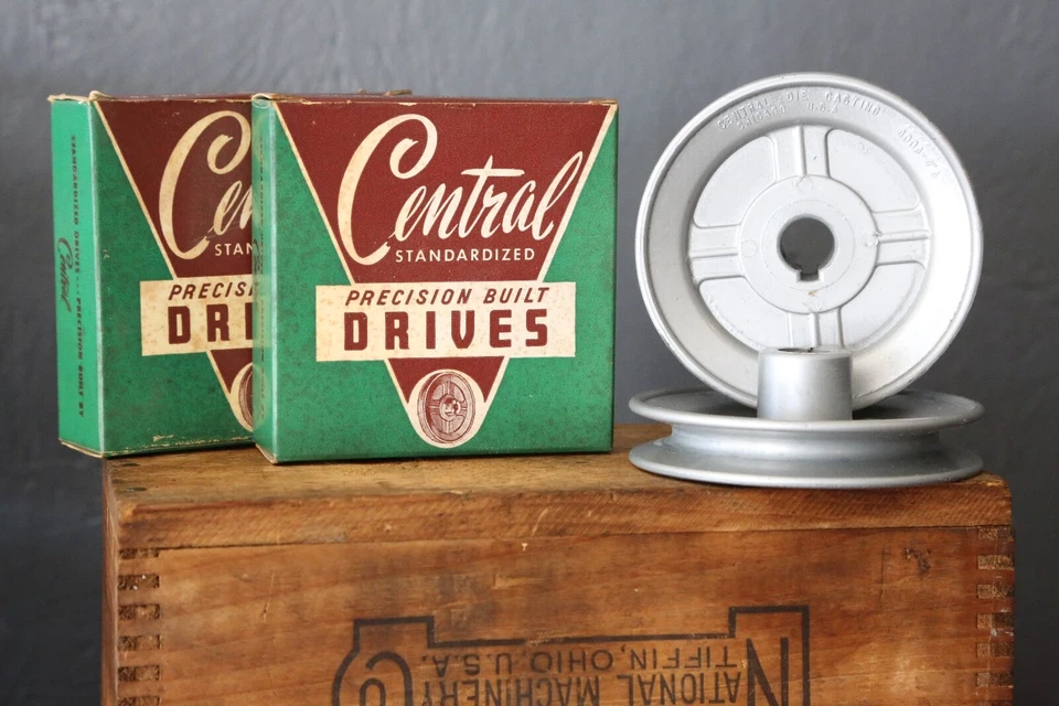 Sierra de cinta de fundición a presión central máquina de torno de polea de 4" herramientas de precisión lote de 2 Foto 1 de 4