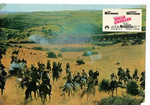 JUEGO DE TARJETAS DE VESTÍBULO YUL BRYNNER ROBERT MITCHUM VILLA RIDES EXTRANJERO 9X13" LC175 - Imagen 1 de 2
