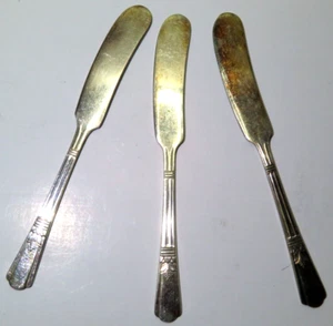 Vintage 1939 Court Silver Plate Silverplate Butter Knife/Spreader 5.75" Lot of 3 - Picture 1 of 4