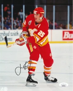 Foto firmada/autografiada de Joe Nieuwendyk Calgary Flames 8x10 JSA 149841 - Imagen 1 de 2