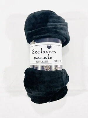 Exclusivo Mezcla Large Flannel Fleece Polyester Plush Throw Blanket Black - Image 1 of 3