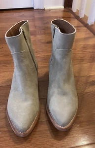 FRYE Zip Bootie Pale Green Suede Women’s Size 10 Ankle Boot with a 2” Heel - Picture 1 of 11