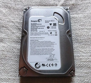 Disco Duro HDD 3.5 SATA 250GB Seagate ST3250318AS PC Sobremesa - Imagen 1 de 6