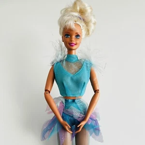 Vintage Barbie Puppe Olympia Eisläufer '97 90er Schlittschuh Kleidung Schuhe Zubehör - Bild 1 von 8