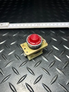 Neu 1 Stk. DDR Anzeigenleuchte Rot Chromumrandung Lampe Kontrollleuchte Leuchte - Bild 1 von 6