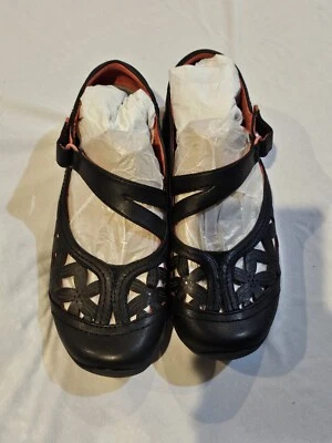 Baretraps Mujer Talla 6.5 Ferra Flor Corte Láser Cómodo Pisos Negro Nuevo Foto 1 de 4
