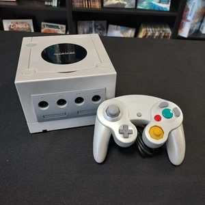 Console Nintendo Gamecube Blanche Pearl Nacrée DOL-101 EUR + Câbles + Manette - Picture 1 of 19