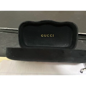 GUCCI Schwarz Wildleder Hartschale Sonnenbrillen Etui Brillenhalter Aufbewahrungsbox - Bild 1 von 3