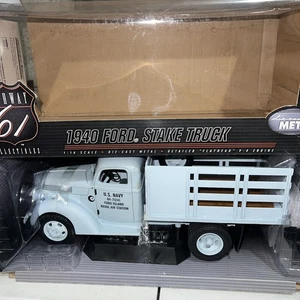 F.F. ERTL III Highway 61 Collectibles 1940 Ford Stake Truck U.S. Navy 1/16 Scale - Picture 1 of 20