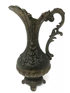 Jarra floral ornamentada vintage Italia de latón de 7" de alto - Imagen 1 de 9
