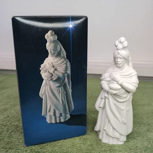 Vintage 1982 AVON Nativity Collectibles THE MAGI KASPAR Porcelain Figurine w/Box - Picture 1 of 12