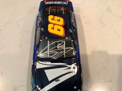 GREG BIFFLE AUTOGRAFADO 2005 FORD TAURUS SERVIÇO POSTAL DOS EUA FUNDIDO E CARTÃO - Imagem 1 de 4