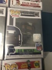 DK Metcalf Funko POP - Seattle Seahawks - NFL W/ Free Protector Mint NEW
