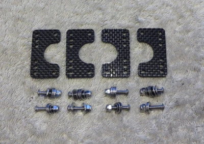 UKMONSTERS Tamiya Clodbuster Carbon Fibre Lower 4 Link Mounts (clod/bullhead)