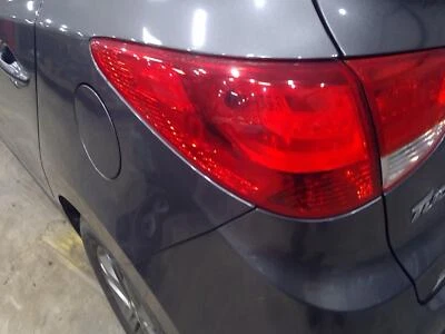 Conjunto de luz trasera izquierda usado se adapta a: Hyundai Tucson 2014 cuarto montado en panel Le Foto 1 de 4