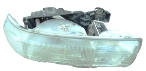 Fits 2000-2006 Chevy Tahoe Silverado   Headlight Assembly    Right side - Picture 1 of 6