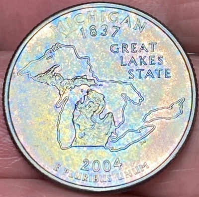 2004-D Michigan State Quarter Beautiful Lustrous Gold/Rainbow Toned Coin BU  #20 - Image 1 of 4