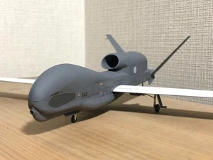 Drone de reconocimiento ASDF Global Hawk Japón construido y pintado Platz 1/72 RQ-4B - Imagen 1 de 15