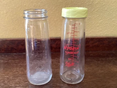 Biberones vintage de vidrio Hygeia Foto 1 de 4