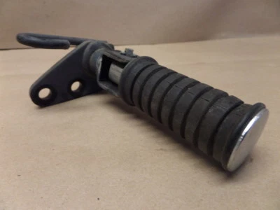 Yamaha V Star 650 XVS650 2006 clavija trasera izquierda/montaje Foto 1 de 4