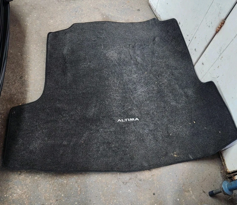 Alfombrilla de piso para maletero de carga trasera Nissan Altima 2013-2018 999E3-Uz001 usada Foto 1 de 1