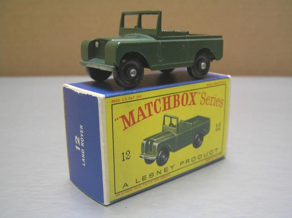 Matchbox Regular Wheels #12 Land Rover Army Car Super Mint with broken hitch - Image 1 of 4