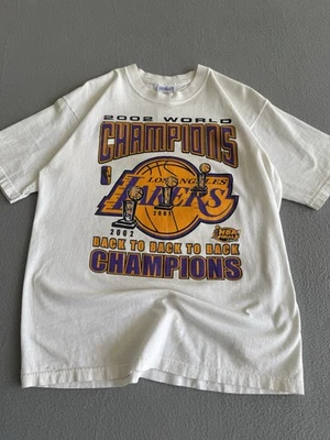 Vintage 2002 Los Angeles Lakers 3 peat Shaquille O Neal Coin T-Shirt XL NBA - Image 1 of 4