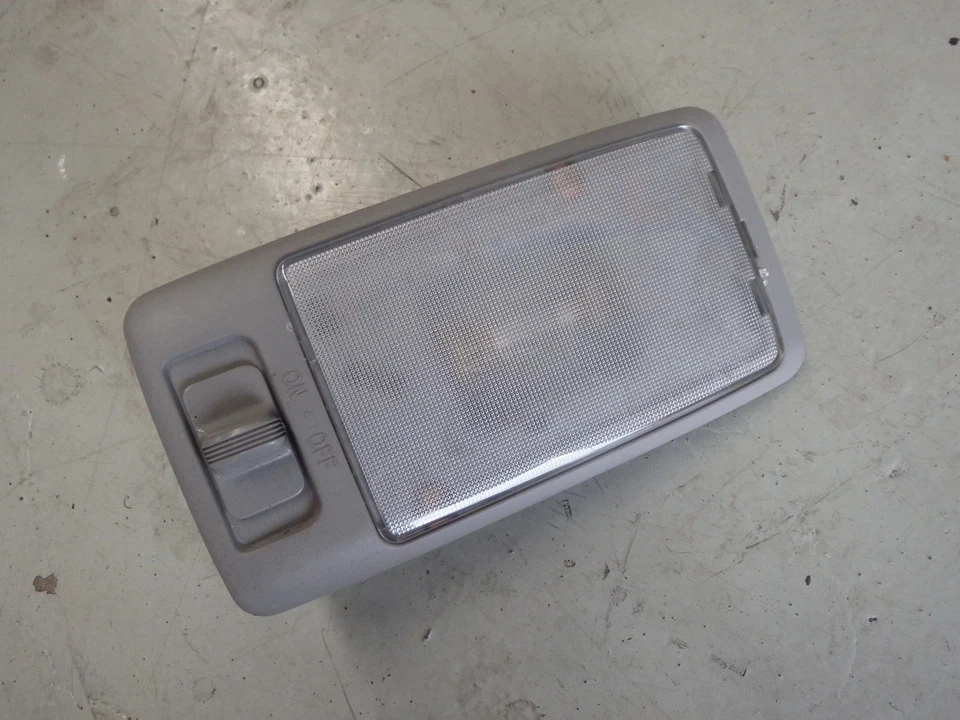 Luz central interior Subaru Forester SG9 STi 2004 #8 Foto 1 de 1