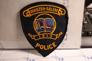police patch   WINSTON SALEM POLICCE 1913 NORTH CAROLINA - Picture 1 of 1