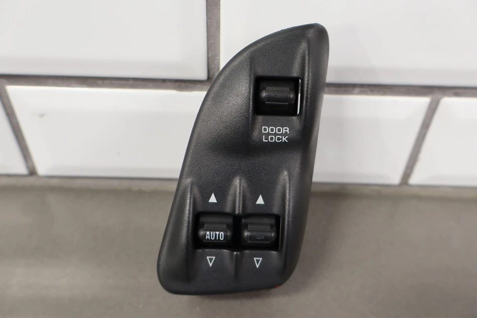 00-02 Interruptor de bloqueo de ventana maestro conductor izquierdo Plymouth Chrysler Prowler Foto 1 de 4