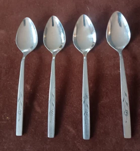 Set of 4 Oneida Oneidacraft Deluxe CAPISTRANO Stainless Teaspoons 6-1/8" - Picture 1 of 3
