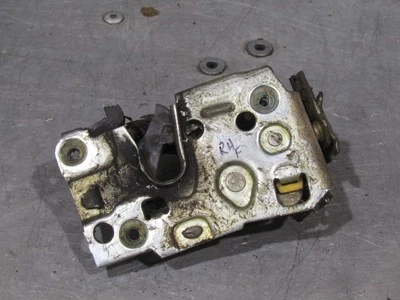 1995-1999 Chevrolet Suburban OEM passenger side front door latch 95 96 97 98 99 - Image 1 of 3