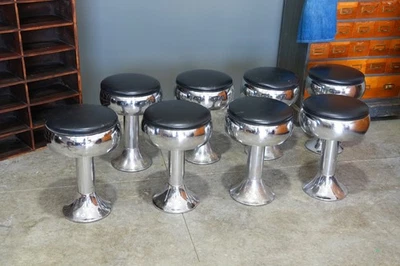 Taburetes de bar comedor vintage años 60 patas de clavija giratorias salón heladería sillas cromadas 8 Foto 1 de 4