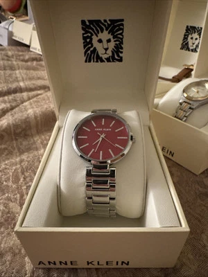 Reloj para mujer Anne Klein dorado pulsera de acero inoxidable esfera verde AK-2158GNRG Foto 1 de 4