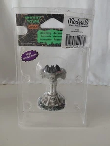Lemax 2015 Bat Bath Spooky Town 54908 Lawn Blood Bath Skull Brandneu - Bild 1 von 7