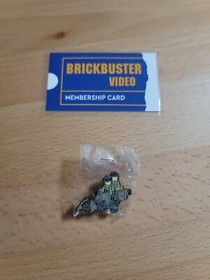 SDCC 2023 LEGO Enamel Pin Exclusive - Star Wars Speedster + Brickbuster Card