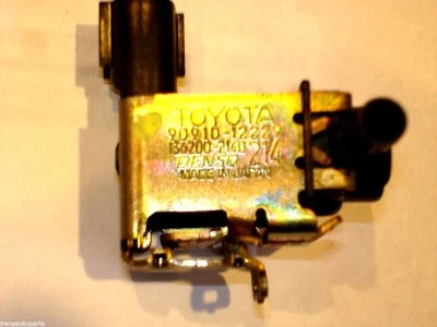 00-03 TOYOTA ECHO OEM BOTE CONTROL PURGA SOLENOIDE 90910-12229 136200-2141 Foto 1 de 4