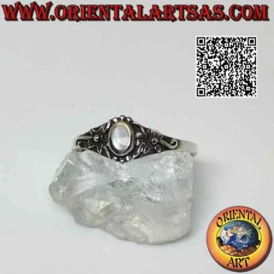 Anello in argento 925 ‰ madreperla ovale piccola e decorazione floreale con fogl - Immagine 1 di 4