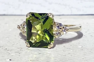 6.30 Ct Real Natural Peridot & Diamond Engagement Ring 14K Solid White Gold - Picture 1 of 8