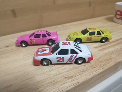 Racing Champions lote de 3 NASCAR 1/64 diecast #21 y 51 Bonnett #68 Hamilton Foto 1 de 4
