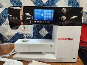 Bernina B 580 Quilters Edition, Acces. & Emb. included! Great Sewing Machine!