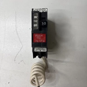 1) Disyuntor de falla a tierra GE THHQL1130GF 30 amperios 1 polo GFI 30A - Imagen 1 de 5