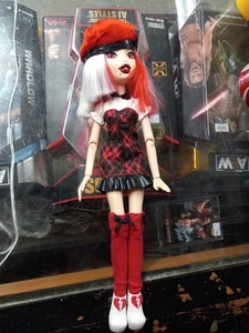 Bratz Bratzillaz House Of Witchez Back To Magic Jade Doll Loose - Picture 1 of 3