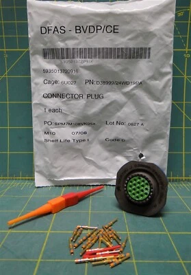 Souriau J D38999/24WD19PA Electrical Receptacle Connector NSN: 5935-01-372-0916 - Image 1 of 4