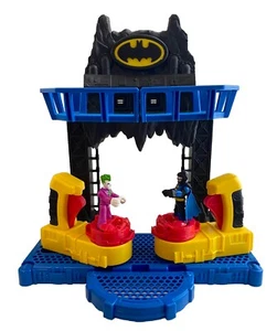 Imaginext DC Super Friends Batman vs Joker Battle Batcave With 2 Figures - Picture 1 of 5